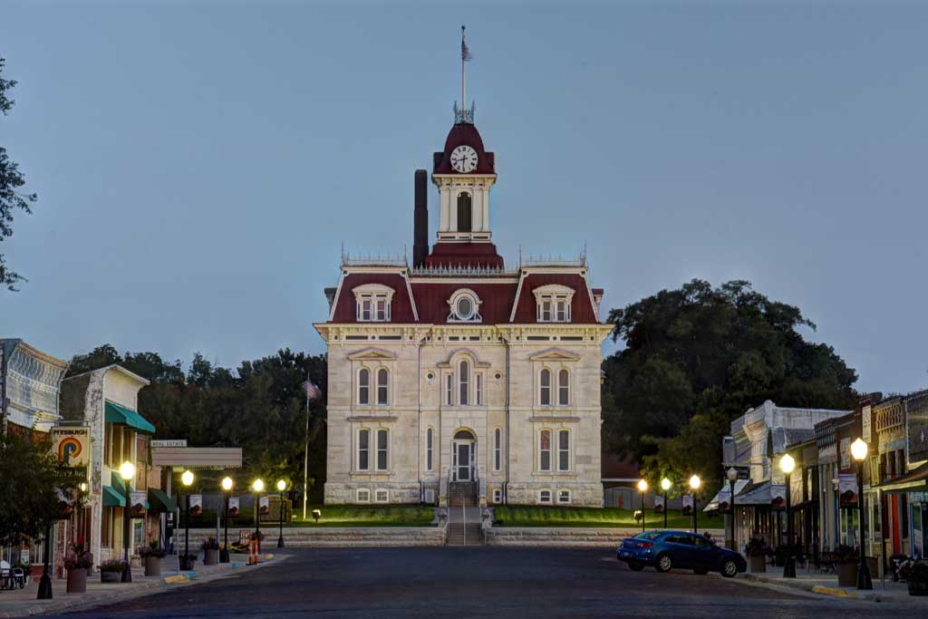 Cottonwood Falls courthouse